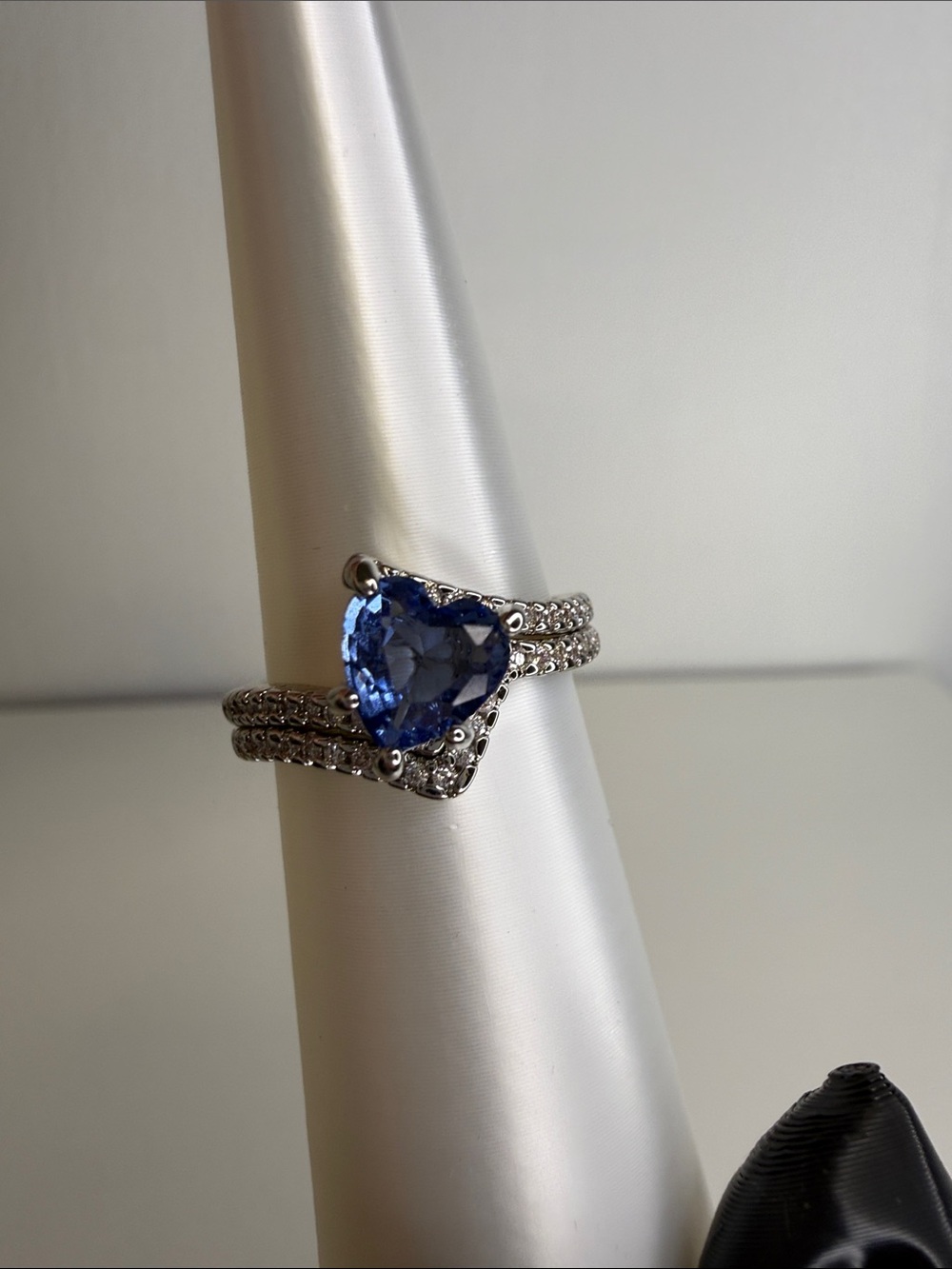 🧜‍♀️MERMAID UNICORN🦄Bomb Party RBP 2182 size 7 w/blue heart shaped stone